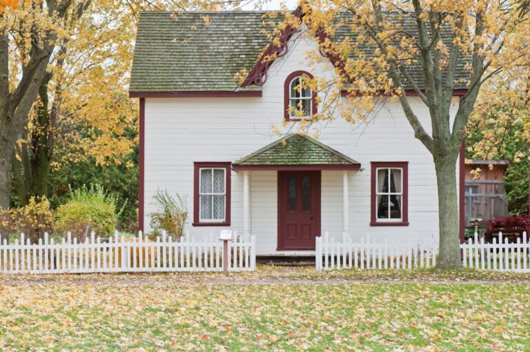 How HOA Fees Affect Your Mortgage Qualification in Texas